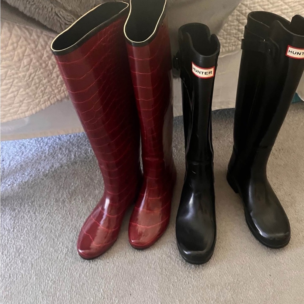 Hunter Red Croc-Embossed Tall Boots & Hunter Black Gloss Tall Boots